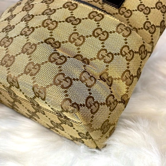 Gucci GG Canvas Handbag - Picture 7 of 16